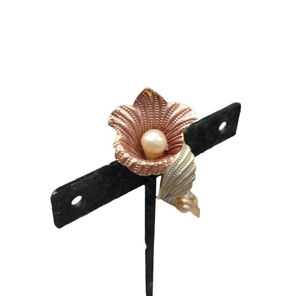 Vintage Gold & Rose Gold Calla Lily Brooch With Faux Pearls - Picture 5 of 16